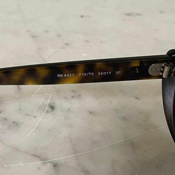 Ray-Ban Tortoiseshell Sunglasses Polarized RB 4227 - Picture 5 of 7